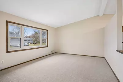6061 Hillsboro Avenue N, New Hope, MN 55428 - Photo 5