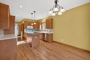 2272 Coral Ct NE, Rochester, MN 55906 - Photo 17