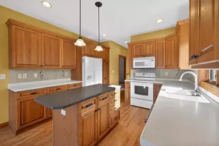 2272 Coral Ct NE, Rochester, MN 55906 - Photo 13