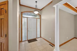2272 Coral Ct NE, Rochester, MN 55906 - Photo 3