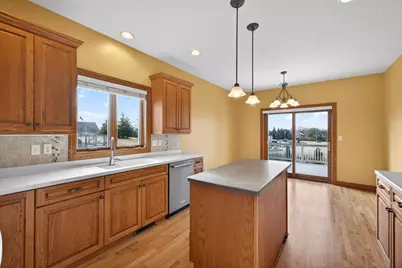 2272 Coral Court NE, Rochester, MN 55906 - Photo 15