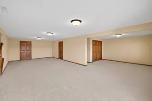 2272 Coral Ct NE, Rochester, MN 55906 - Photo 31