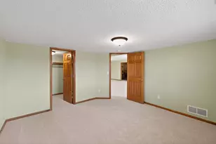 2272 Coral Ct NE, Rochester, MN 55906 - Photo 33