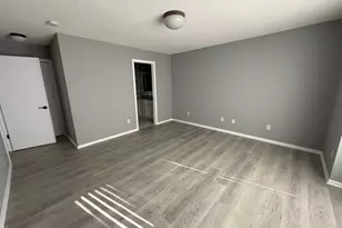 9113 Medley Cir, Golden Valley, MN 55427 - Photo 17