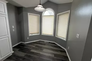 9113 Medley Cir, Golden Valley, MN 55427 - Photo 11