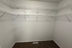 9113 Medley Cir, Golden Valley, MN 55427 - Photo 21