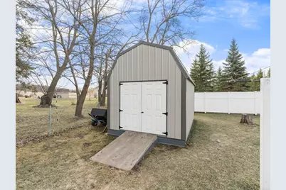 1429 Rice Lake Street, Owatonna, MN 55060 - Photo 7