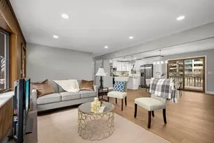 11004 Oak Knoll Terrace N, Hopkins, MN 55305 - Photo 5