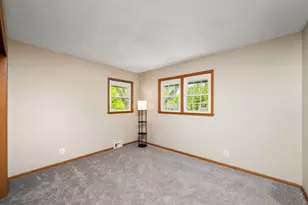 7000 Hill Pl N, Crystal, MN 55427 - Photo 13