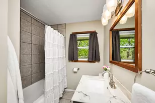 7000 Hill Pl N, Crystal, MN 55427 - Photo 11