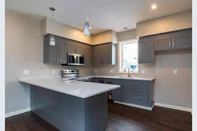 1106 Hawthorne Avenue E, Saint Paul, MN 55106 - Photo 3