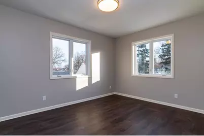 1106 Hawthorne Avenue E, Saint Paul, MN 55106 - Photo 23