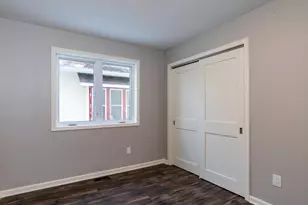 1106 Hawthorne Ave E, Saint Paul, MN 55106 - Photo 9
