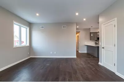 1106 Hawthorne Avenue E, Saint Paul, MN 55106 - Photo 5
