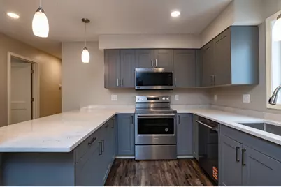 1106 Hawthorne Avenue E, Saint Paul, MN 55106 - Photo 21