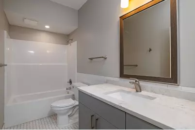 1106 Hawthorne Avenue E, Saint Paul, MN 55106 - Photo 23