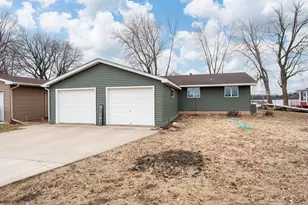 17009 Dickenson Ln, Waterville, MN 56096 - Photo 3