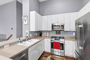 10682 Ironwood Pkwy, Woodbury, MN 55129 - Photo 11