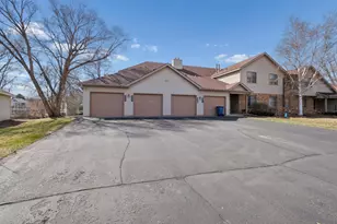 4305 Oakmede Ln, White Bear Lake, MN 55110 - Photo 5