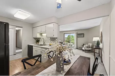 3153 Old Highway 8 #304, Roseville, MN 55418 - Photo 7