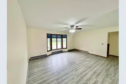 605 N 13th Street, Mountain Lake, MN 56159 - Photo 9