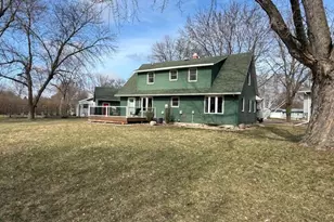 111 Beachwood Ln, Redwood Falls, MN 56283 - Photo 3