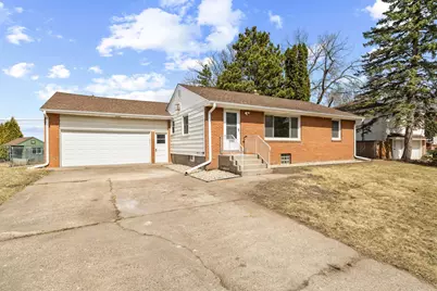 1895 Shryer Avenue W, Roseville, MN 55113 - Photo 19