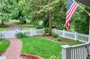 79 Dahlia St, Mahtomedi, MN 55115 - Photo 13