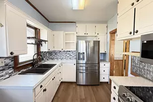 112 4th St NW, Ortonville, MN 56278 - Photo 3