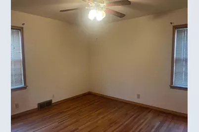 307 E 6th Street, Albert Lea, MN 56007 - Photo 9