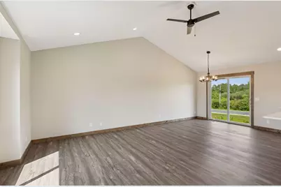 521 Summit Circle, Baldwin, WI 54002 - Photo 11