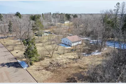 425 Division Street, Sandstone, MN 55072 - Photo 1