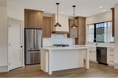 301 Stoddard Street S, Houston, MN 55943 - Photo 3