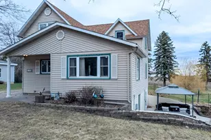 108 Center St, Freeborn, MN 56032 - Photo 3