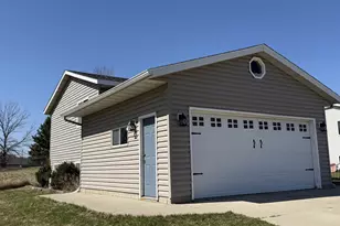 222 10th Ave NW, Byron, MN 55920 - Photo 3