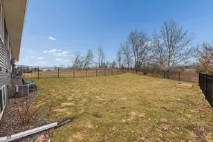 1352 Juniper Pl, Eau Claire, WI 54703 - Photo 25