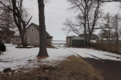 807 E Lake Street, Osakis, MN 56360 - Photo 19