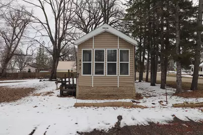 807 E Lake Street, Osakis, MN 56360 - Photo 5