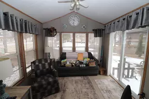 807 E Lake St, Osakis, MN 56360 - Photo 5