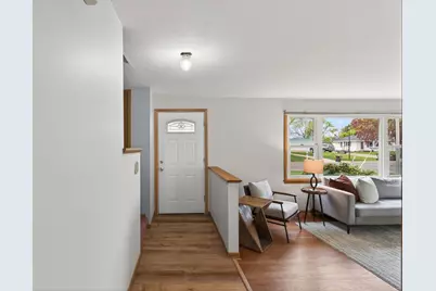8104 Harkness Road S, Cottage Grove, MN 55016 - Photo 5