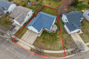 1154 Peregrine Dr S E, Rochester, MN 55904 - Photo 3