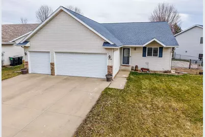 1154 Peregrine Dr SE, Rochester, MN 55904 - Photo 1