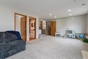 8504 Jensen Ave S, Cottage Grove, MN 55016 - Photo 9