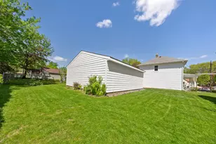 807 2nd St SW, Faribault, MN 55021 - Photo 7