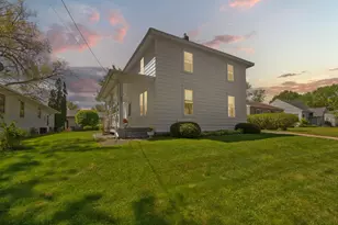 807 2nd St SW, Faribault, MN 55021 - Photo 3