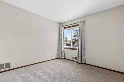 7745 Jeffery Avenue S, Cottage Grove, MN 55016 - Photo 13