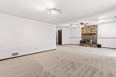 7745 Jeffery Avenue S, Cottage Grove, MN 55016 - Photo 9