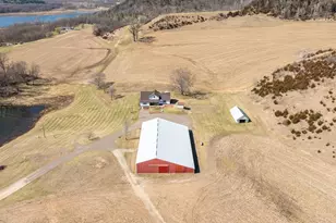 S2901 Semling Ln, Fountain City, WI 54629 - Photo 93