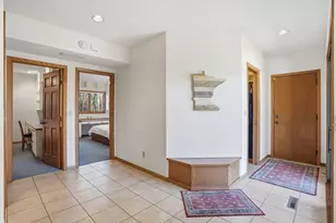 985 Cliff Rd, Eagan, MN 55123 - Photo 57