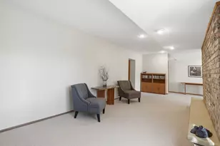 985 Cliff Rd, Eagan, MN 55123 - Photo 73